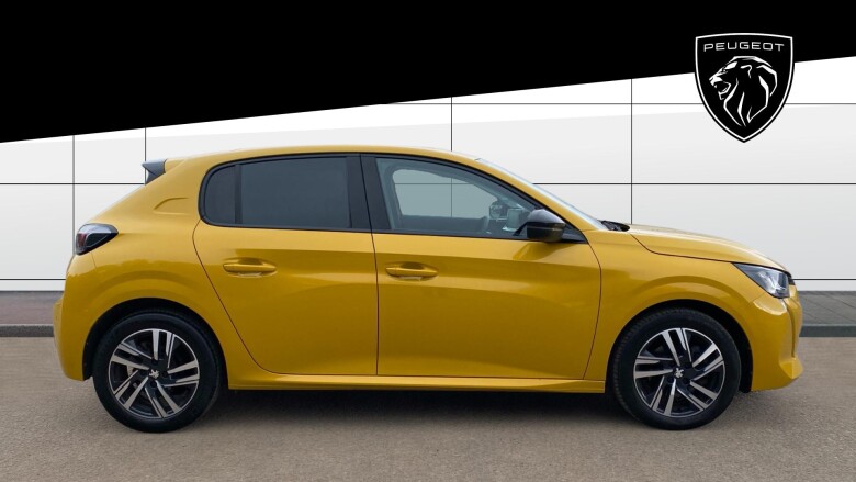 Peugeot 208 1.2 PureTech 100 Allure Premium + 5dr Petrol Hatchback